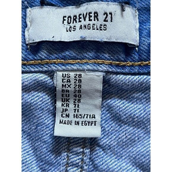 ❤️Forever 21  Denim Shorts - Picture 2 of 3